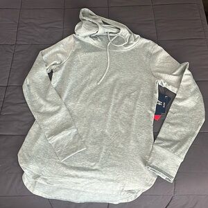 NWT women’s Reebok Slim size M long sleeve sage green heather athletic shirt